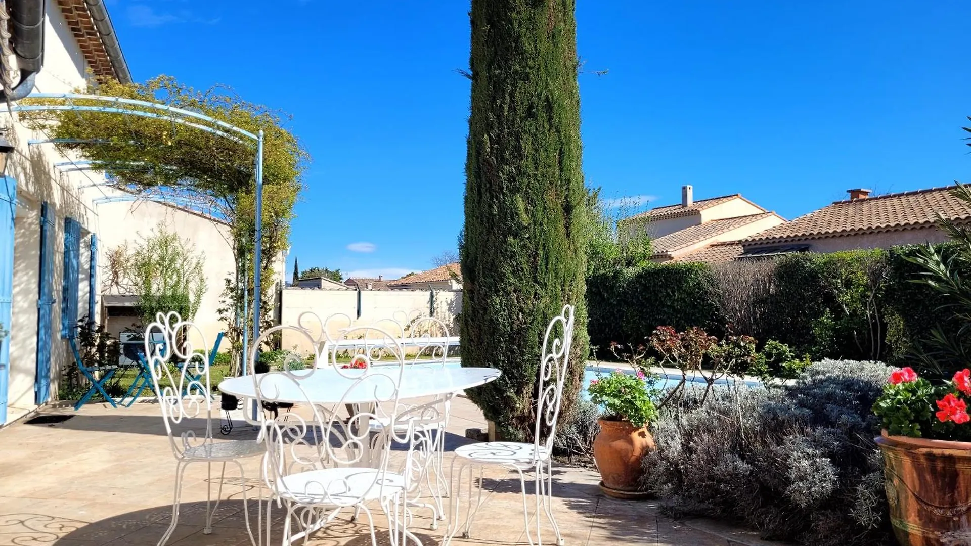 La Villa Des Lavandes - A 300M Du Centre, Au Calme, Et Au Vert ! LʼIsle-sur-la-Sorgue