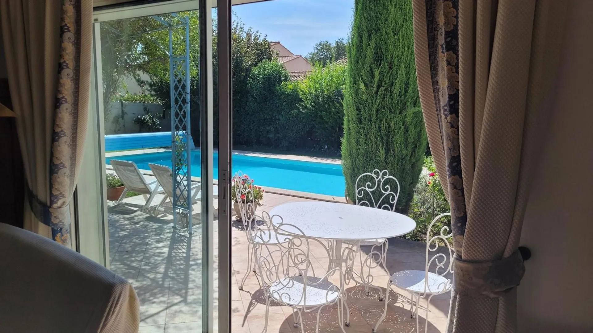 La Villa Des Lavandes - A 300M Du Centre, Au Calme, Et Au Vert ! LʼIsle-sur-la-Sorgue