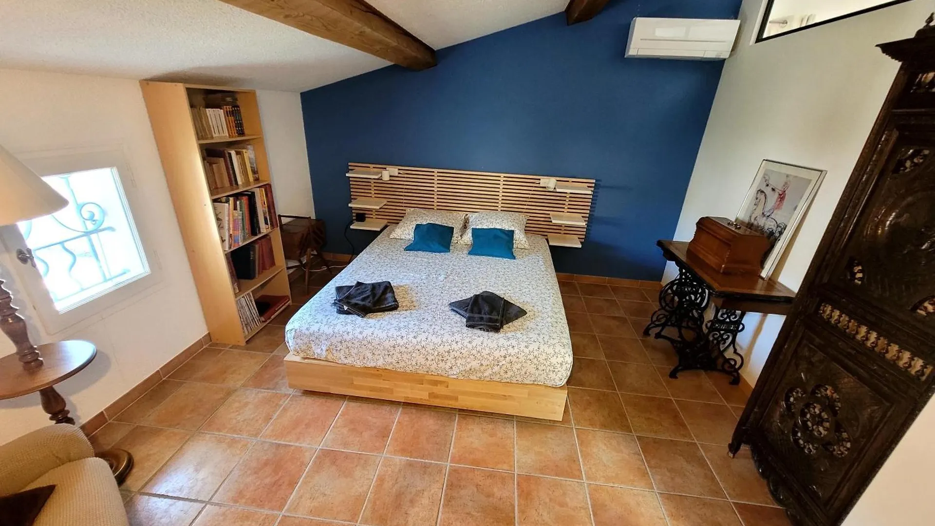 La Villa Des Lavandes - A 300M Du Centre, Au Calme, Et Au Vert ! LʼIsle-sur-la-Sorgue 0*,