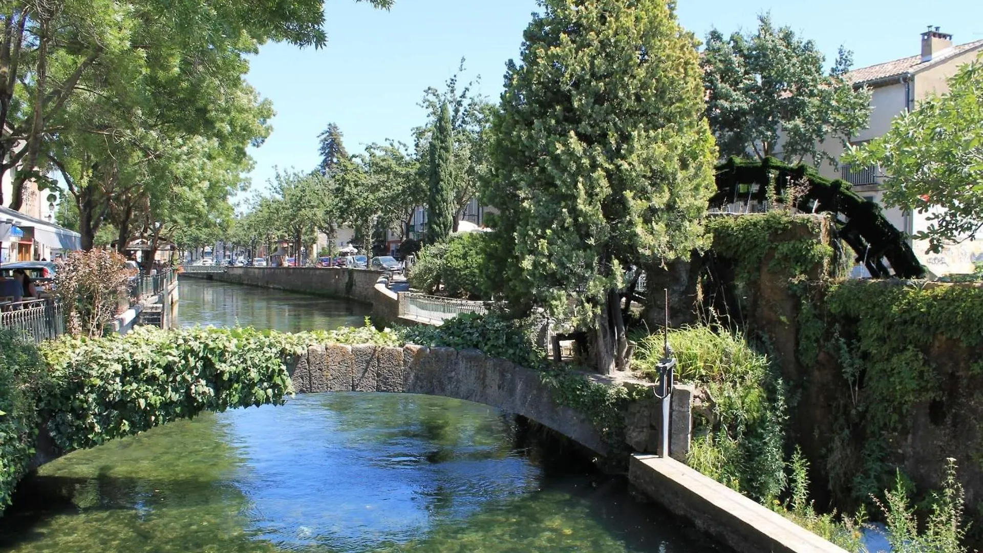 La Villa Des Lavandes - A 300M Du Centre, Au Calme, Et Au Vert ! LʼIsle-sur-la-Sorgue
