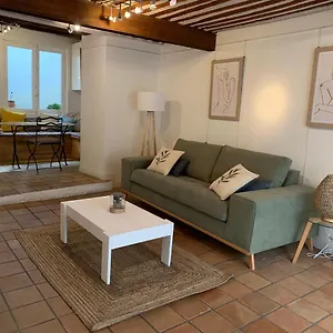 Appartement Au 10, LʼIsle-sur-la-Sorgue